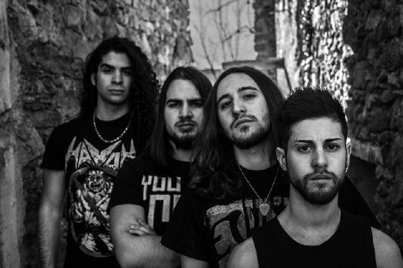 ULTRA-VIOLENCE: lyric video di un nuovo pezzo