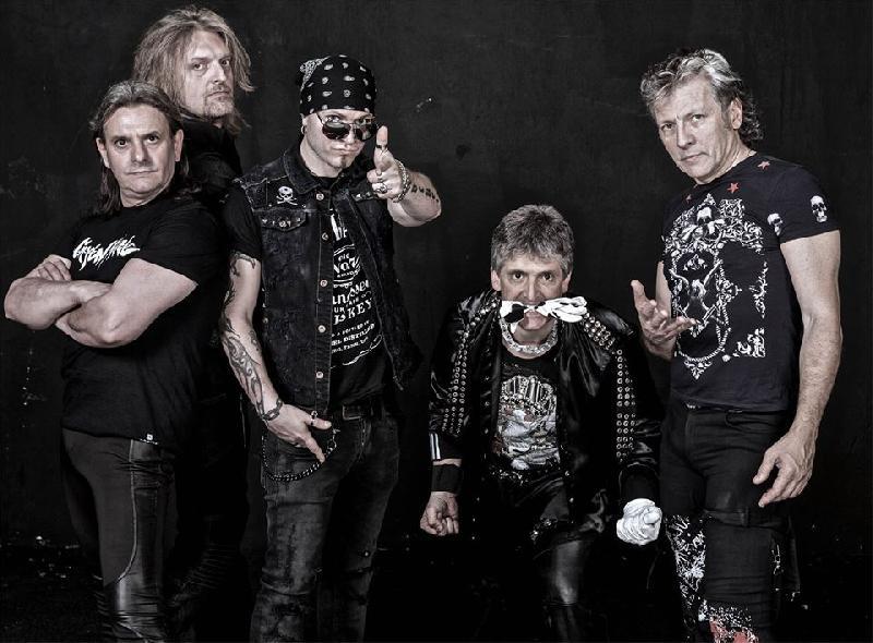 CRYING STEEL: indovinate chi e' il singer del nuovo album
