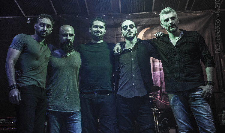 LAMBSTONE: il nuovo album "Hunters & Queens"