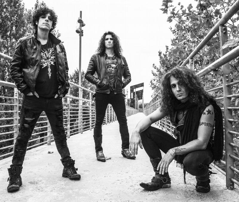 DOBERMANN: annunciati gli special guests sull'album in arrivo