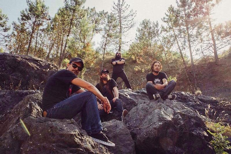 RANCHO BIZZARRO: firmano per ARGONAUTA RECORDS