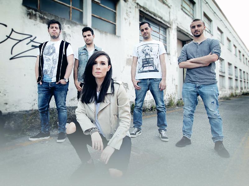 PARTICLES: ingresso nel roster di Ohwly Ent. Management