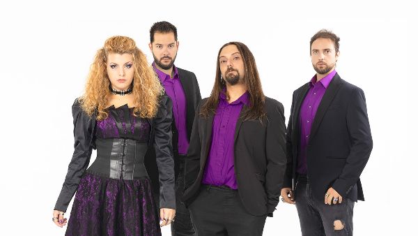 VIOLET BLEND: rielaborano ''La Donna Mobile'' di Giuseppe Verdi
