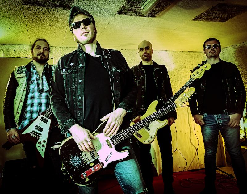 MATT CADILLAC & THE SHOOTS: il nuovo singolo ''Walking Away''