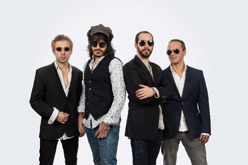THOUSAND YEARS BETWEEN: il nuovo singolo ''Crying at the Discoteque''