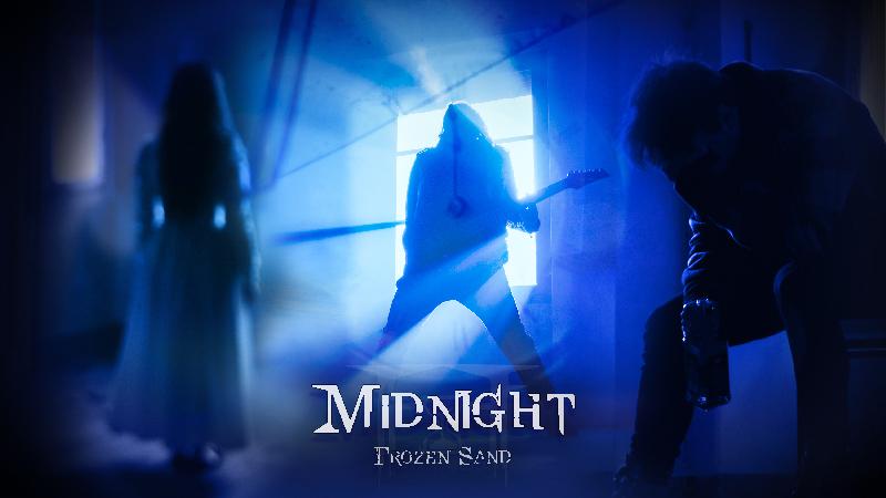 FROZEN SAND: il videoclip ufficiale di ''Midnight''