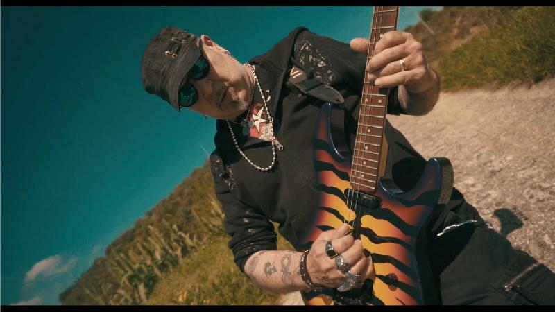 GABRIELE BELLINI: il video del nuovo singolo ''Only One Planet''