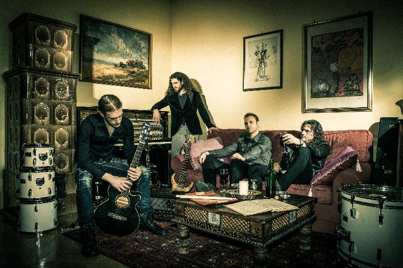 OVERTURES: registrano il nuovo album