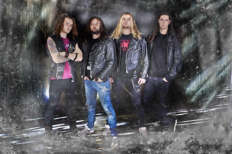 BULLET PROOF: nuovo lyric video