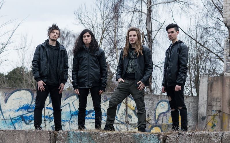 BLACK LIGHT: nella scuderia Sliptrick Records