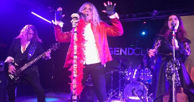 PARRIS HYDE : Cinzia Zeta Moon entra nella band