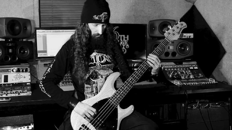 SCUORN: il bass playthrough video di ''Virgilio Mago''