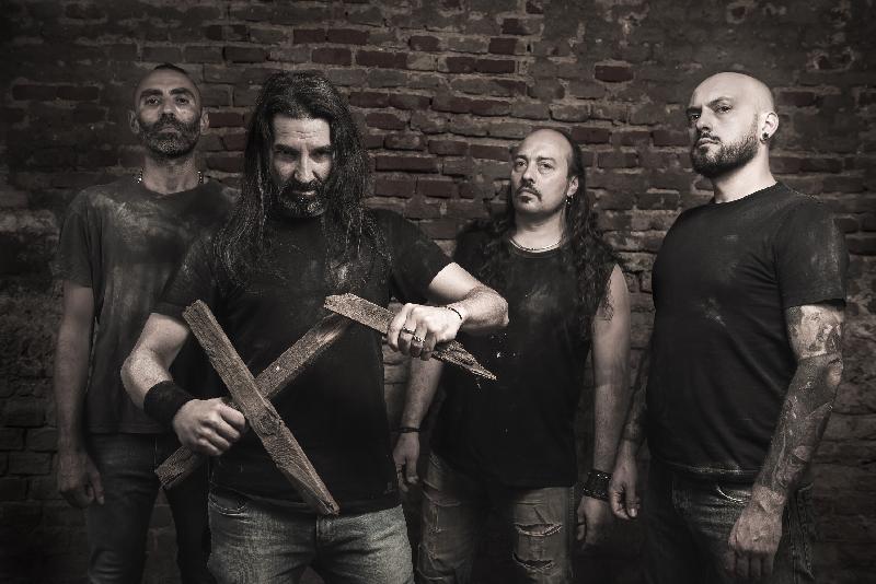 IRREVERENCE: firmano con STF Records