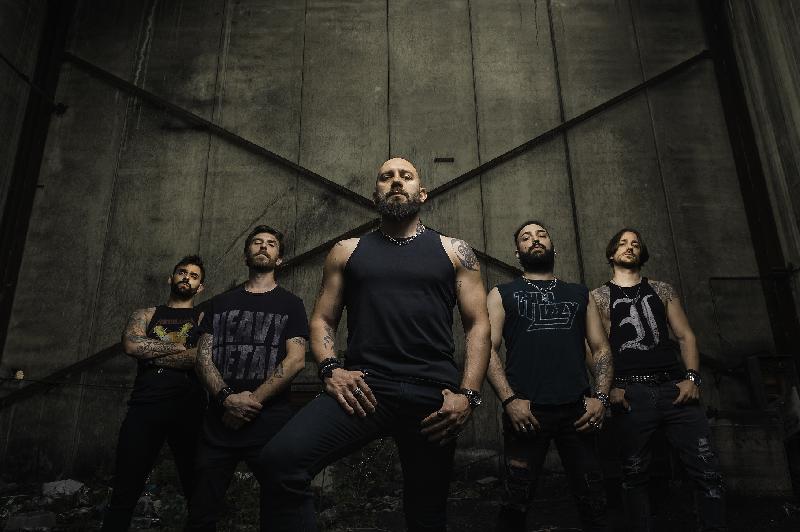 THE HUMAN TORNADO: suonano la versione acustica di ''“Welcome Home''