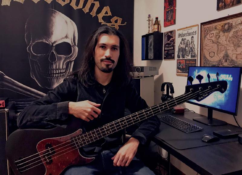 CRYSTAL SKULL: Andrea Franceschi dei SILVERBONES ospite sul nuovo album