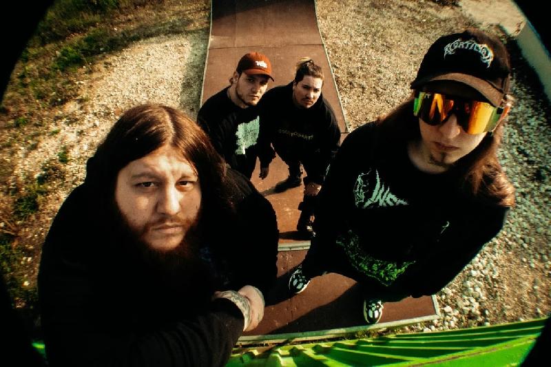 SLUG GORE: la giovane death-grind band italiana firma per Time To Kill Records