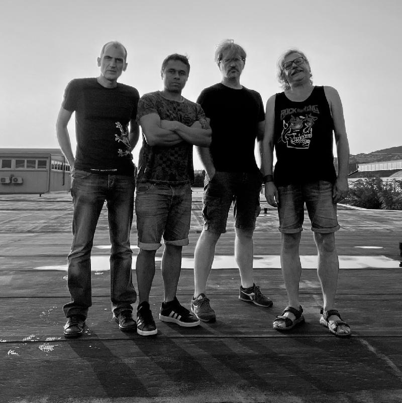 MONKEY INTRUSION: ospiti telefonici a METALWAVE ON-AIR