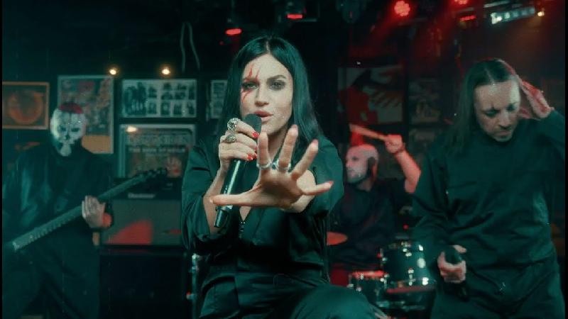 LACUNA COIL: pubblicano il nuovo singolo e video ''In The Mean Time''