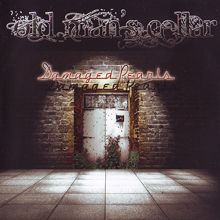 Old Man's Cellar Damaged Pearls | MetalWave.it Recensioni
